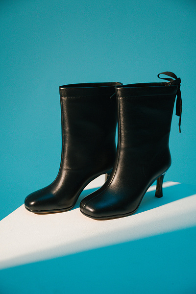 Полусапожки черные нат кожа Lederdorf